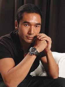 方中信个人资料图片,魅力型男，影视界多面手